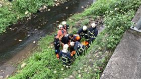 新北市，三峽，二鬮路橋，墜落
