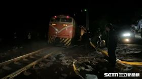 新／沒日沒夜！清水隧道搶修完成「試運轉」網喊台鐵辛苦了
圖／翻攝畫面