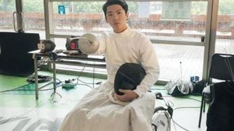 20歲帥哥車禍癱瘓　竟能衝浪、攀岩