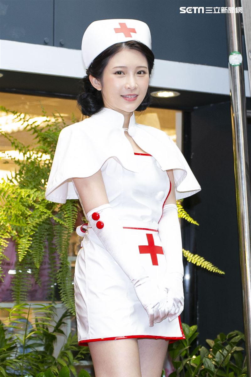 鄭家純出席《深夜保健室》簽書會記者會。（圖／記者楊澍攝影）