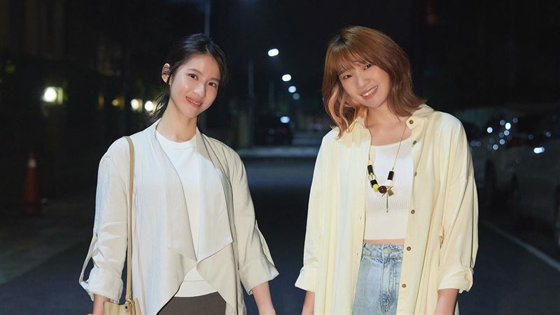 女星幫連俞涵服務　隔天留紙條超害羞
