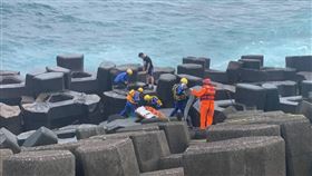 外木山,浮屍,消坡塊,遺體,基隆