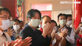 賴清德參拜「新營大將公廟」。（圖／總統府提供）