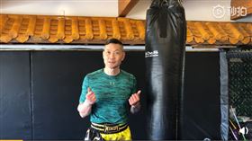 拳王周比利（圖／翻攝自周比利BillyChau 微博）