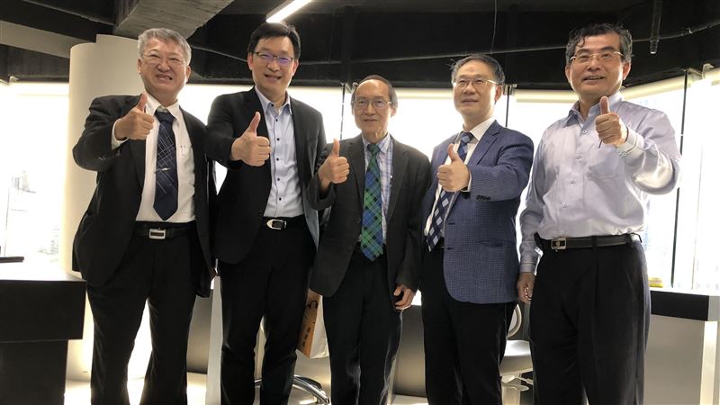 第二屆長照醫學會理事長　劉伯恩當選