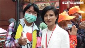 獨／背病患衣服進香！護理師連3年求白沙屯媽：看顧世間人▲。（圖／翻攝自游惠茹授權提供）