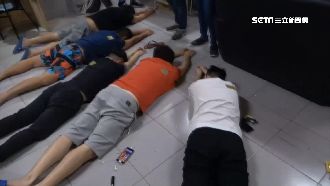 新屋農舍藏詐騙機房　警攻堅逮44人