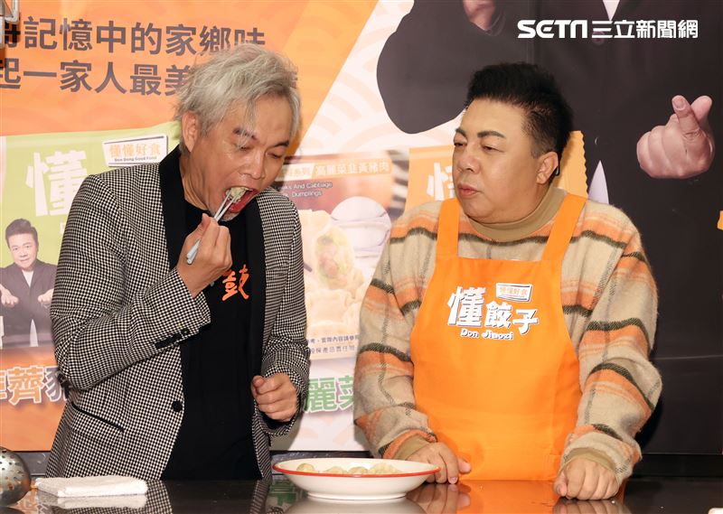 康康替董至成副業站台。（記者邱榮吉/攝影）