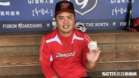 ▲味全龍左投林政賢。（圖／記者黃泓哲攝影）