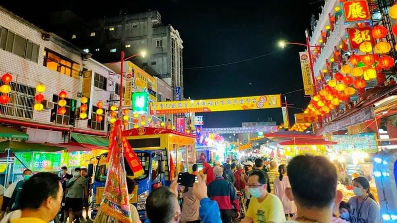 大甲媽新港遶境擠爆　網：比過年熱鬧