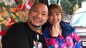 金剛,小嫻,肛門,腫瘤,手術,開刀。(圖/翻攝自金剛臉書)