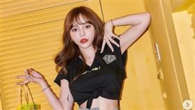 藝人斯亞出道於《我愛黑澀會》，在節目中精湛的舞蹈演出讓人印象深刻。(圖/翻攝自斯亞IG)