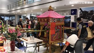 鑾轎突轉彎！白沙屯媽駐駕彰化BMW