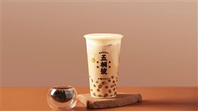 凍飲店單日限定「流心奶皇珍珠奶茶」買一送一。（圖／業者提供）