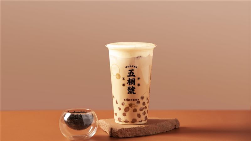 今天限定　茶飲店奶皇珍奶買一送一
