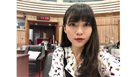 黃捷,性騷擾,性侮辱