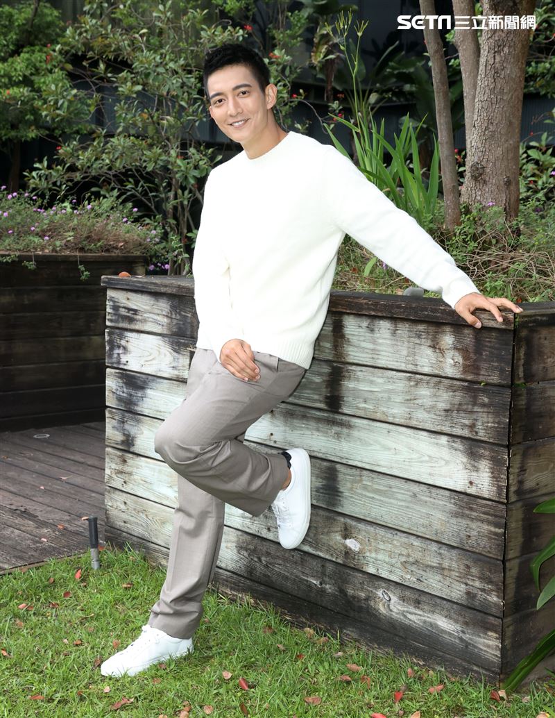 「全明星」王家梁三立新聞網專訪。（記者邱榮吉/攝影）