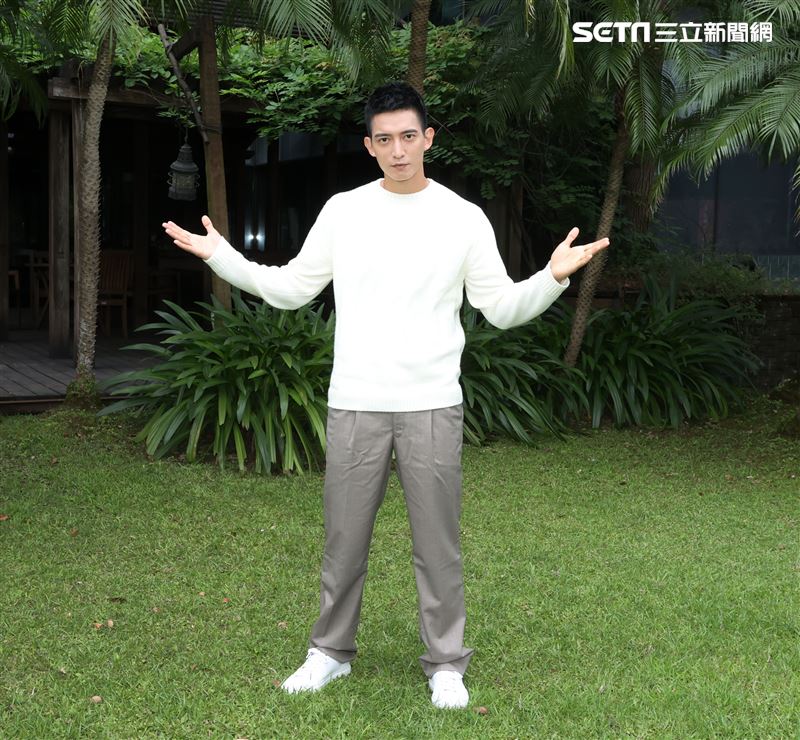 「全明星」王家梁三立新聞網專訪。（記者邱榮吉/攝影）