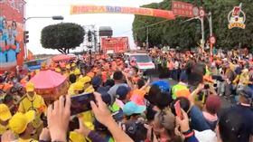 白沙屯媽西螺急行！下秒救護車鳴笛　信眾秒懂：媽祖在讓道（圖／白沙屯拱天宮授權）