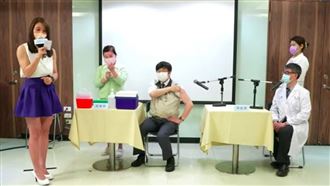 不良反應創新高?莊副14時說明