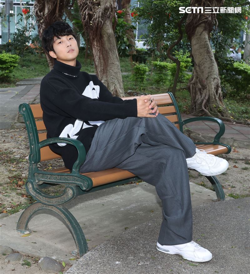 許書豪三立新聞網專訪。（記者邱榮吉/攝影）