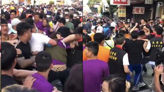 大甲媽0暴力破功！陣頭開打場面火爆