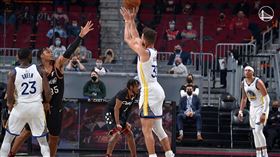 ▲柯瑞（Stephen Curry）飆33分，勇士打出4連勝。（圖／翻攝自勇士推特）