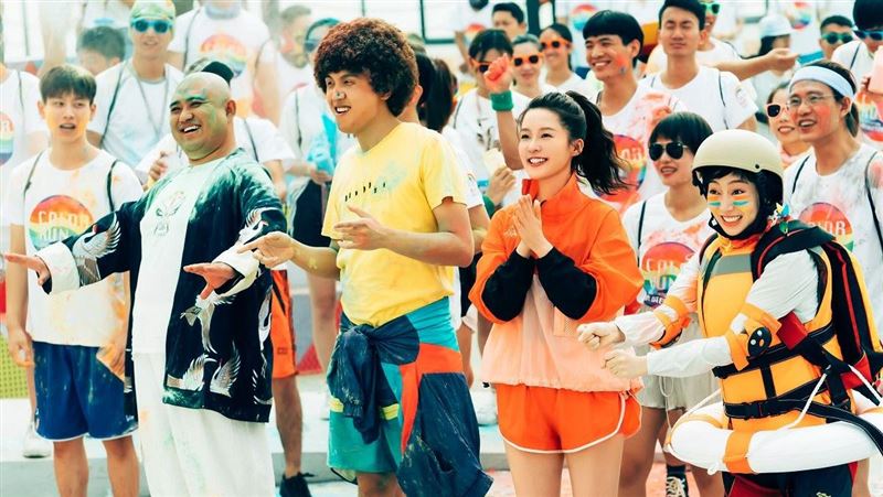 喜劇力作！《溫暖的抱抱》吸金26億