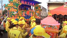 白沙屯媽停駕看戲！一度猶豫融化信眾（圖／白沙屯拱天宮授權提供）