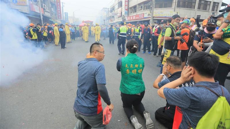 白沙屯媽祖突轉彎進元長鄉！鄉民嗨翻