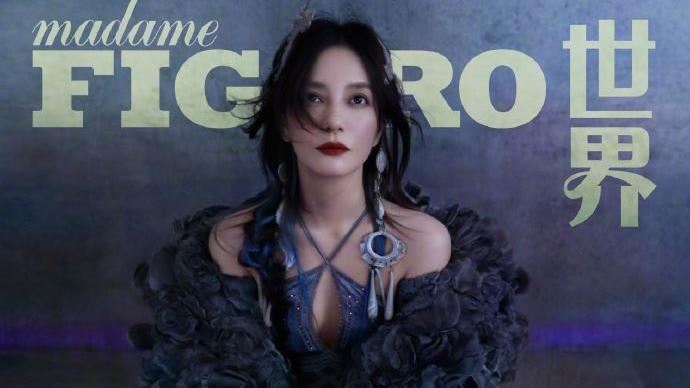 一轉身幾乎全裸　趙薇曝超狂火辣曲線