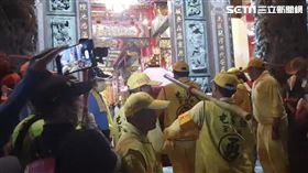 城隍爺1動作暗示「廟門別關」！清晨4點白沙屯媽真的來了（圖／小瑋風城提供）