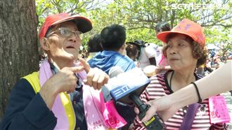 獨/媽祖指引 老夫妻進香突開進墳墓