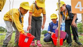 世界地球日　新北攜手OISCA種樹（新北市政府提供）