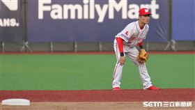 ▲味全龍二壘手李凱威。（圖／記者劉彥池攝影）