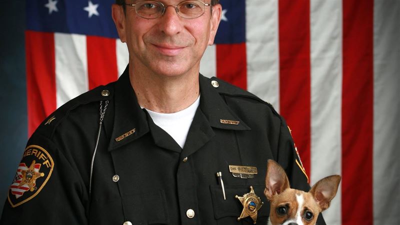 退休警長今病逝　警犬同天竟跟著走了