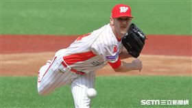 ▲味全龍先發投手鋼龍。（圖／記者劉彥池攝影）