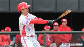 ▲味全龍三壘手吳東融。（圖／記者劉彥池攝影）