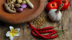 辣椒，調味，蔥，薑，蒜頭（圖／翻攝自unsplash）
