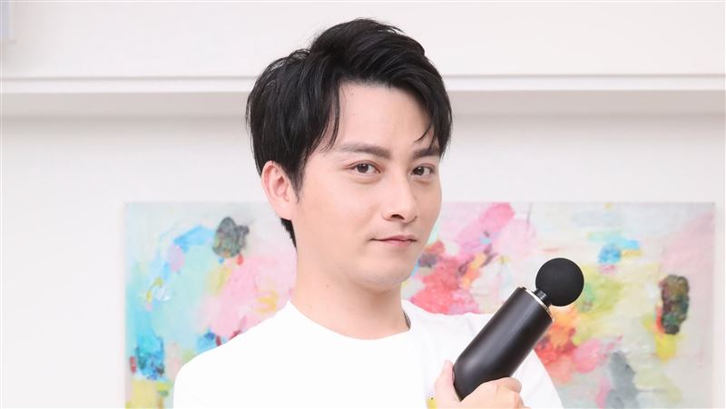 男星當新手爸為了顧小孩　自爆不舉了