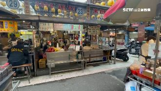 嫌名店上餐慢　醉漢踢翻湯桶爆衝突