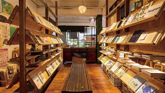 跟著書店去旅行