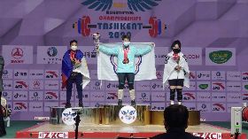 舉重亞錦賽6舉都成功　陳玟卉勇奪3金