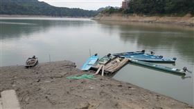 全台水情告急，石門水庫蓄水率已低於3成且持續下降，當地漁民漁獲量銳減剩不到1成。（圖／讀者提供）