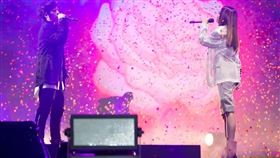 蔡依林所唱「玫瑰少年」葉永鋕離世已21年，左為共同作詞人陳信宏。（圖／翻攝自相信音樂YouTube）

