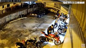 花蓮一夜2震！3車友「肉身急護小老婆」　17秒畫面曝網笑翻（圖／臉書八零末檔車俱樂部授權提供）