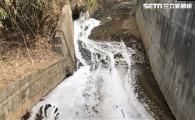 明潭大雨「水」來了！白噁泡沫真相驚（圖／翻攝畫面）