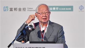 張忠謀：中國落後5年以上　不是對手