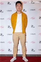 Youtuber黃大謙、小玉、笑笑、導演陳芝安、導演謝欣志、簡宏榮、夫夫之道出席公視紀實《為寂寞在唱歌》首映記者會。（圖／記者楊澍攝影）