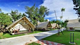 ▲台中市府觀光局與民間資源結合，在台中大安濱海樂園，打造全台唯一合法濱海露營區。（圖／翻攝畫面）